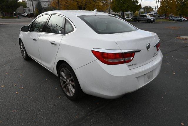 2013 buick verano base