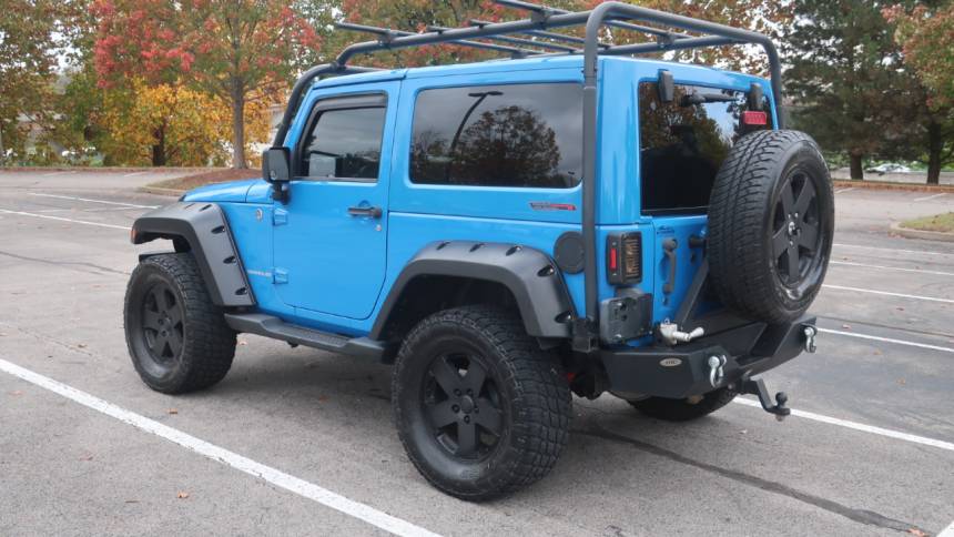 2011 jeep wrangler sahara