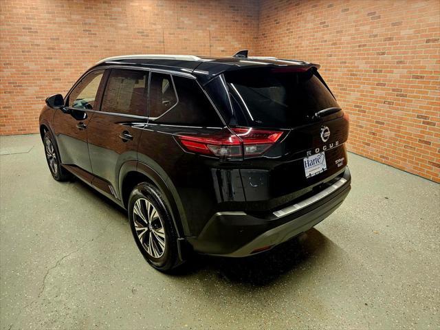 2021 nissan rogue sv