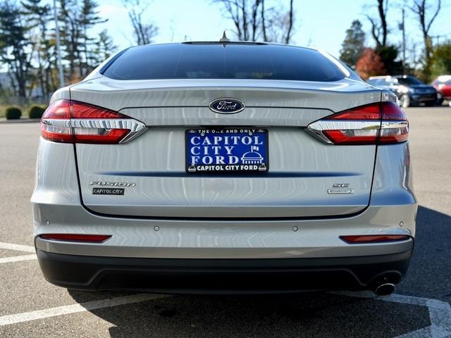 2020 ford fusion se