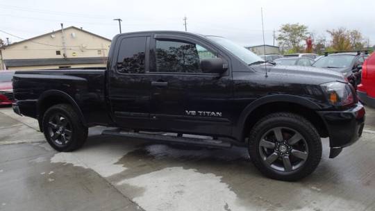 2015 nissan titan sv