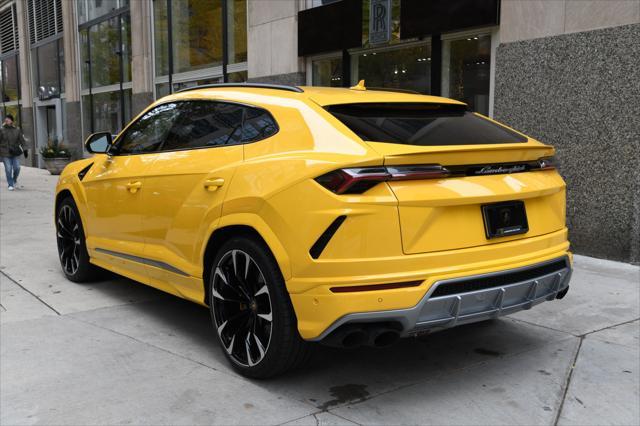 2020 lamborghini urus suv
