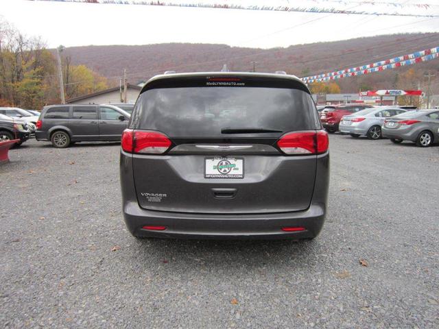 2020 chrysler voyager lxi