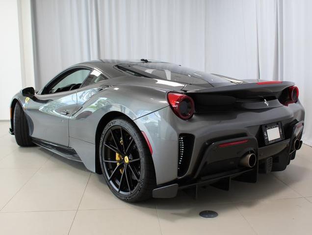 2020 ferrari 488 pista base