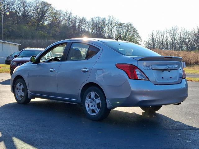 2013 nissan versa 1.6 sv
