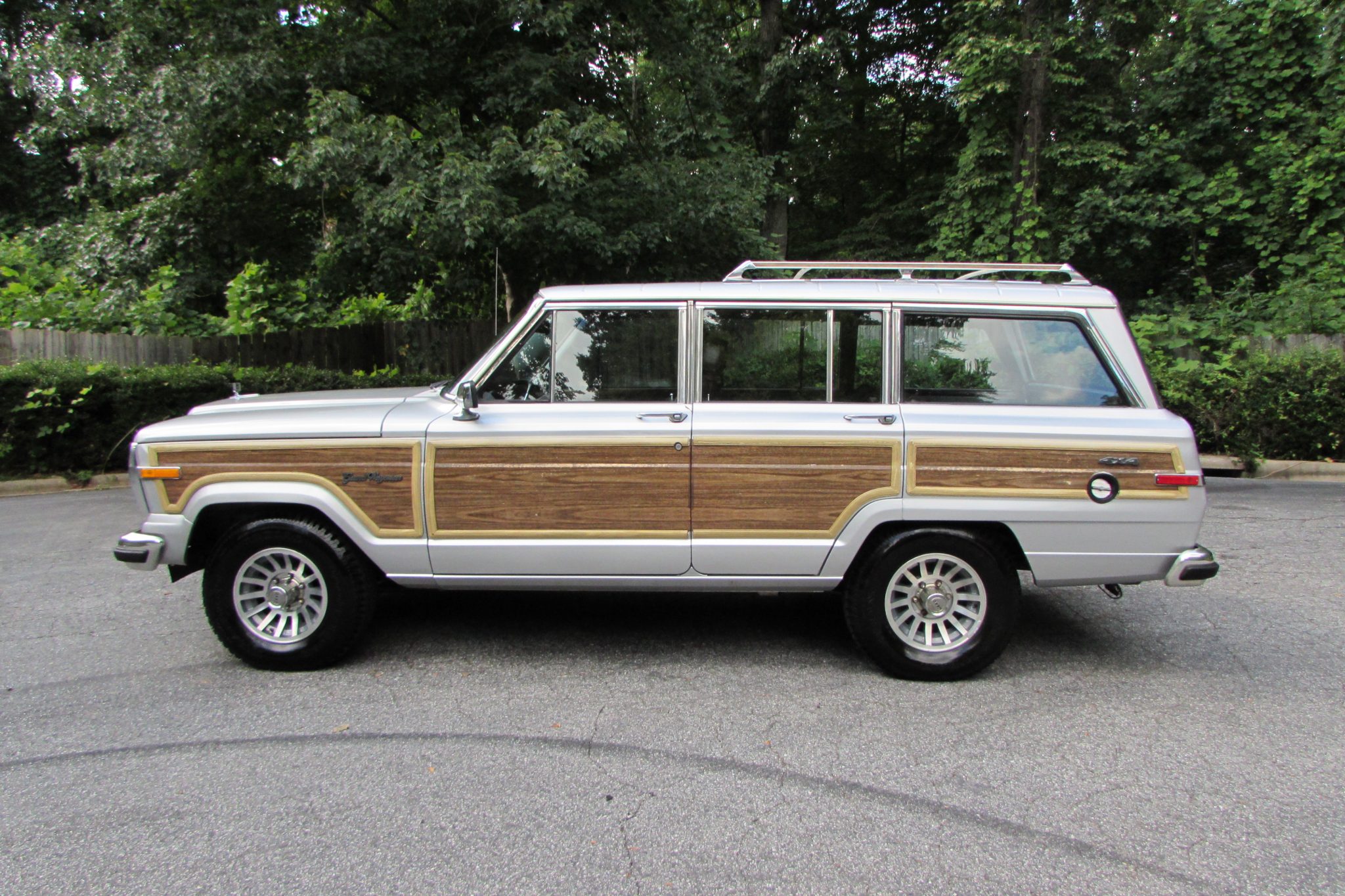 1988 jeep grand wagoneer
