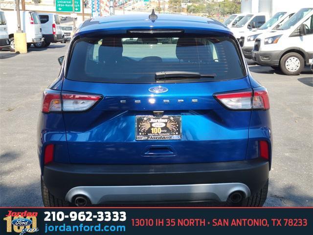 2022 ford escape s