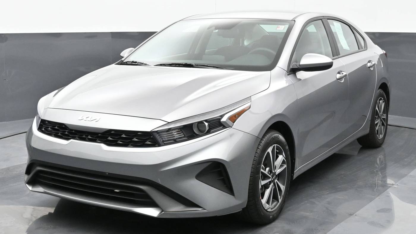 2023 kia forte lxs