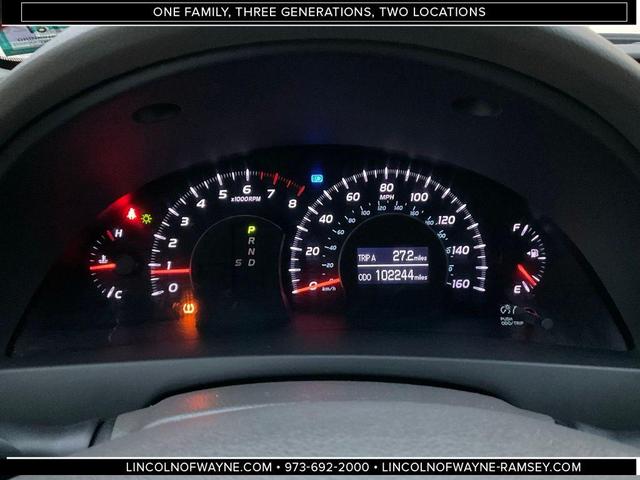 2011 toyota camry xle