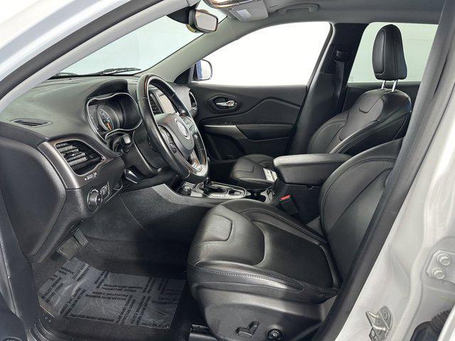 2021 jeep cherokee latitude lux
