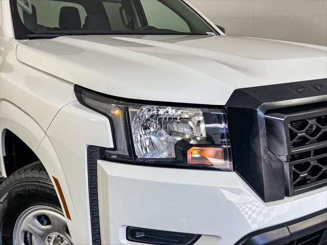 2022 nissan frontier s