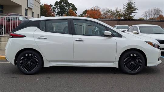 2025 Nissan Leaf