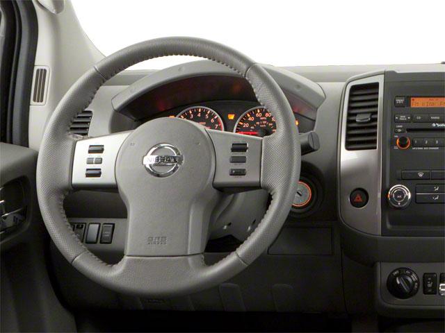 2010 nissan frontier le