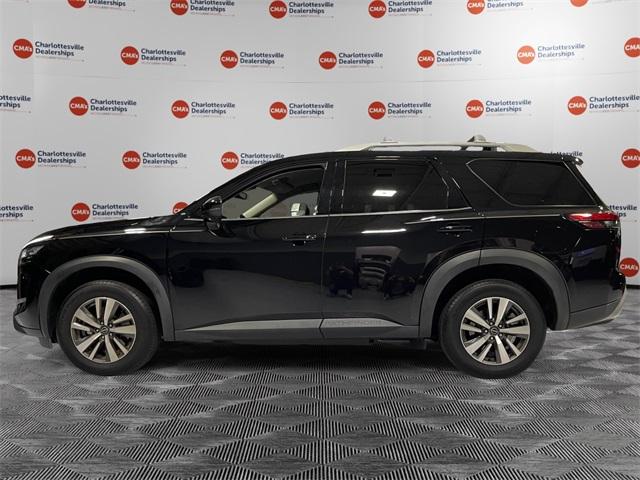 2023 nissan pathfinder sl