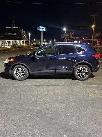 2021 ford escape sel