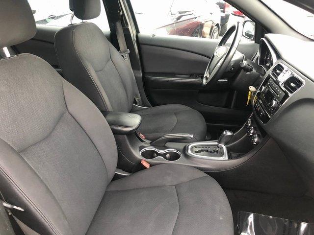 used 2013 chrysler 200 touring sedan holland, mi 49423 for sale in holland, michigan