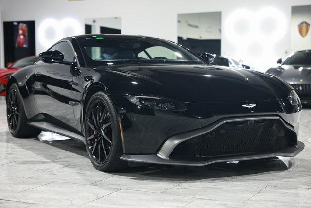 2020 aston martin vantage base