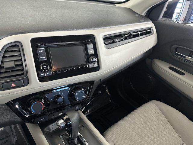2022 honda hr-v lx