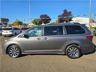 2020 Toyota Sienna xle 7-passenger