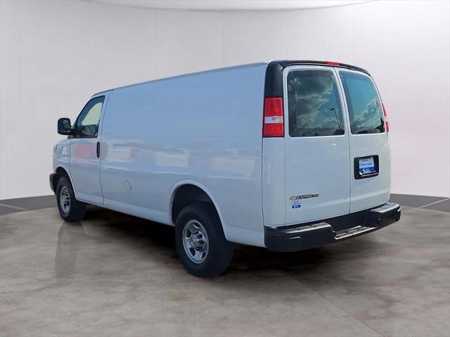 2021 chevrolet express 2500 rwd 2500 regular wheelbase wt