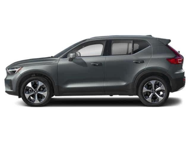 2024 volvo xc40 b5 plus dark theme