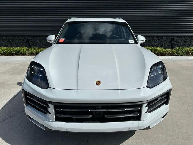2024 porsche cayenne base
