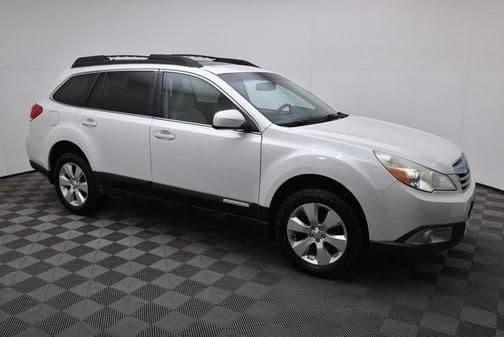 2011 subaru outback 2.5i in caryville, wisconsin