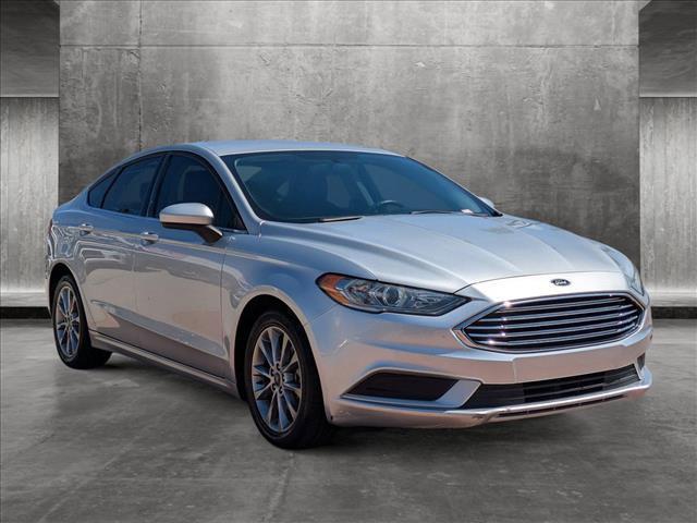 2017 ford fusion se