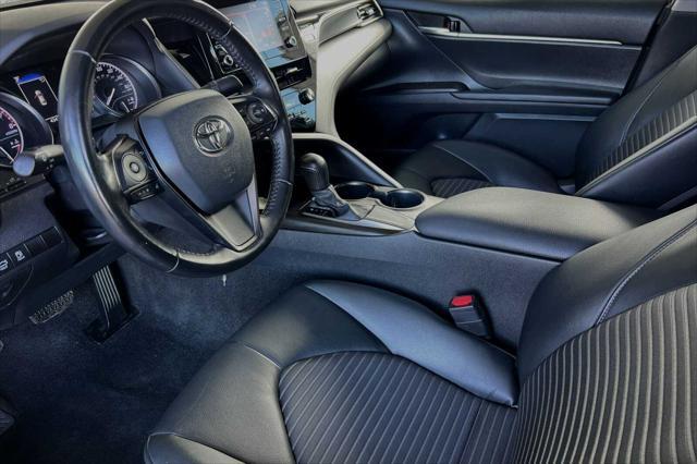 2021 toyota camry se