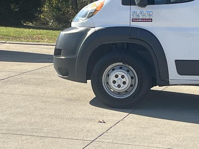 2016 ram promaster 1500 low roof