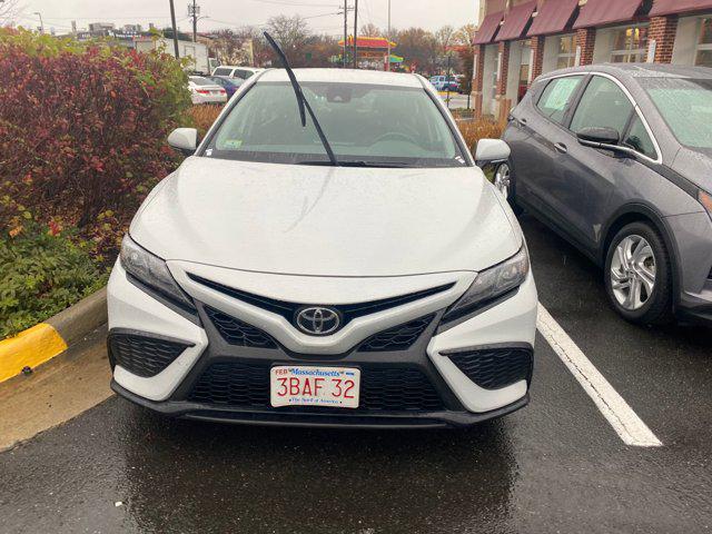 2023 toyota camry se