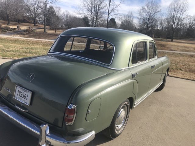 1959 mercedes 220 pontoon