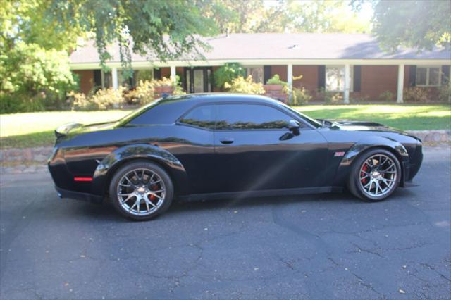 2015 dodge challenger srt 392