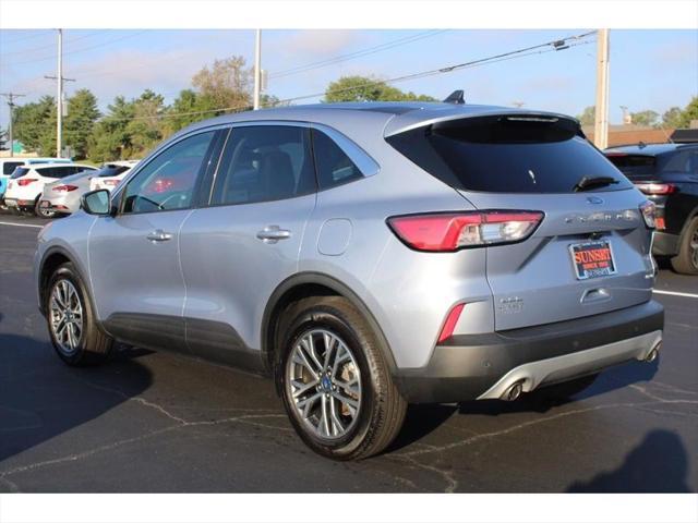 2022 ford escape sel