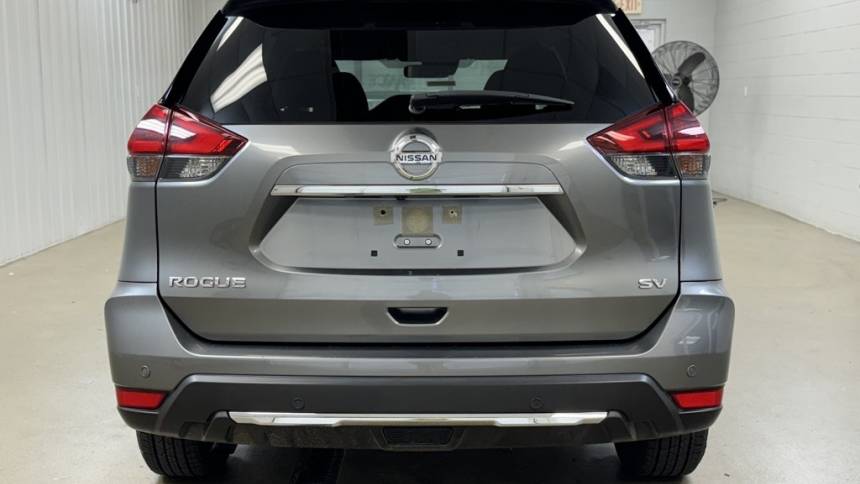2020 nissan rogue sv