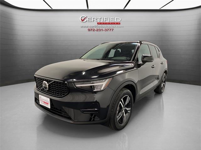 2024 volvo xc40 b5 core bright theme