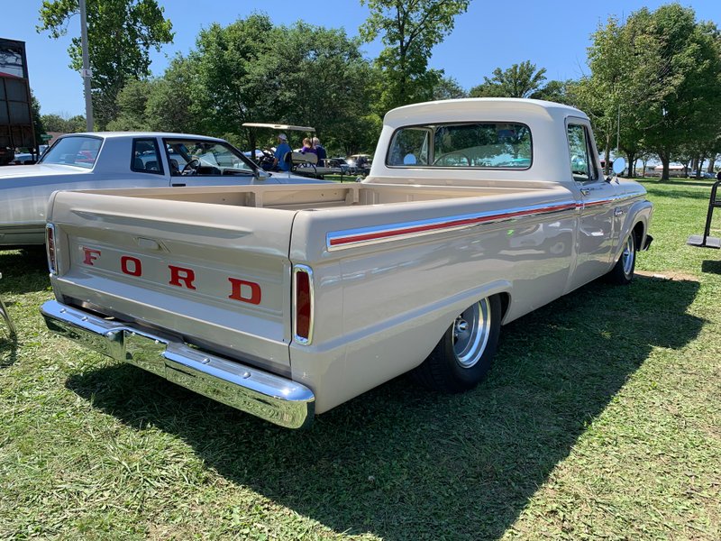 ford f100 long bed pickup