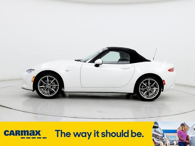 2022 mazda mx-5 miata grand touring