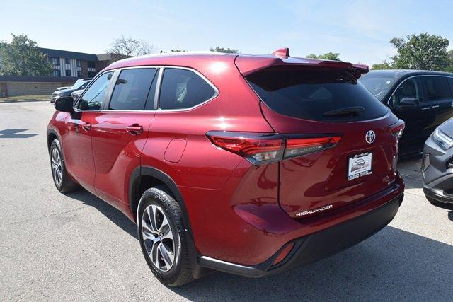 2023 toyota highlander xle