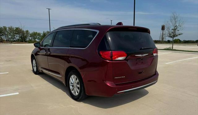 2019 chrysler pacifica touring l