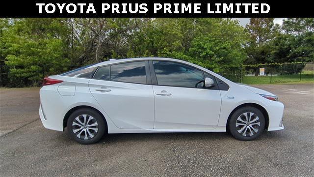 2022 toyota prius prime se