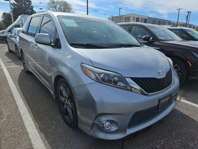 2017 toyota sienna se premium 8 passenger in albuquerque, new mexico