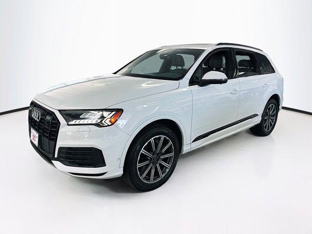 2024 audi q7 45 premium plus