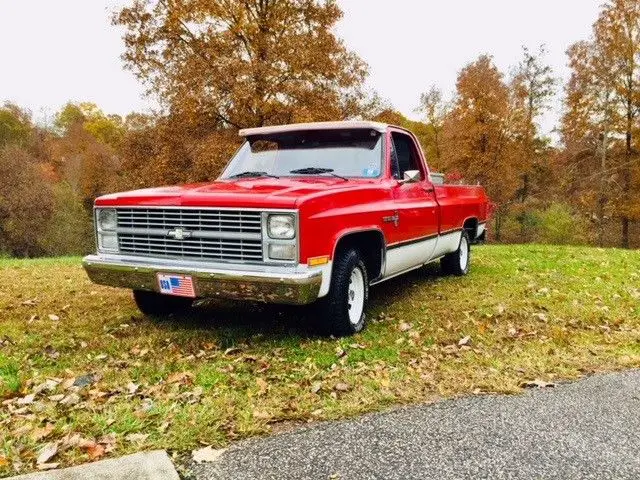 original 1984 chevy c10 custom deluxe 1/2 ton long wheel base pickup truck