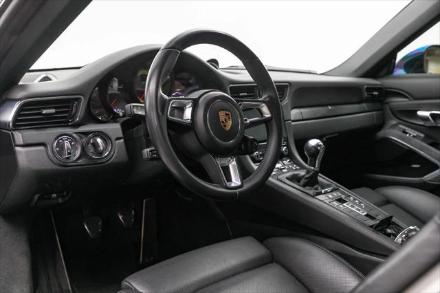 2018 porsche 911 carrera s