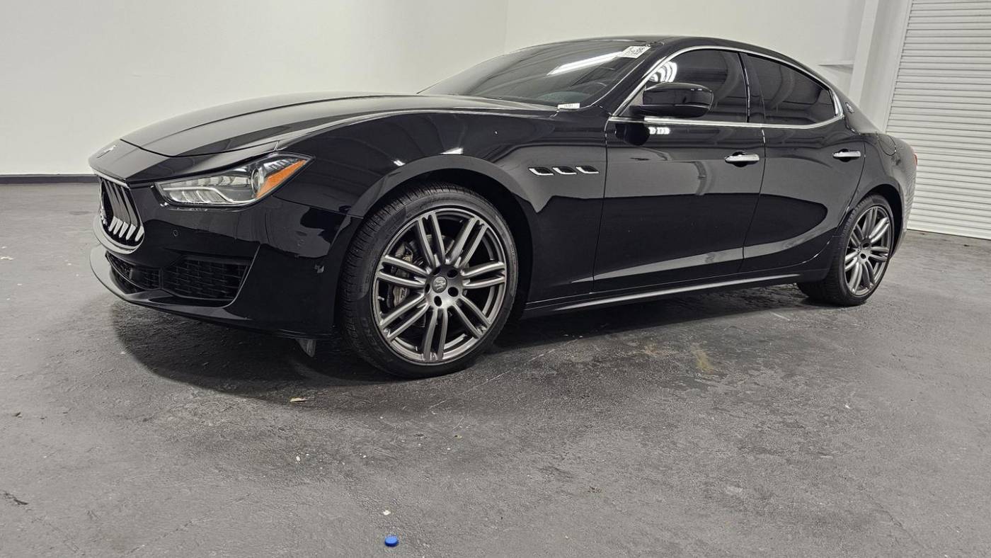 2018 maserati ghibli base