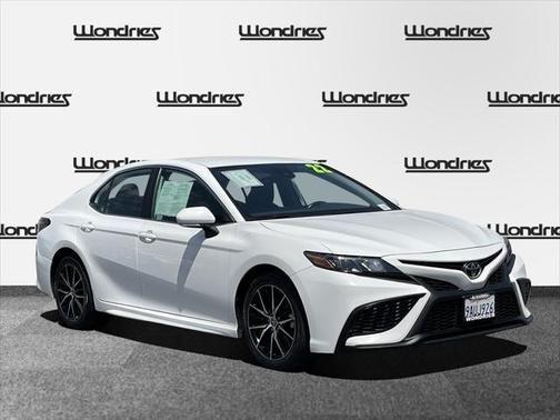 2022 toyota camry