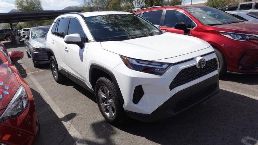 2022 toyota rav4 xle