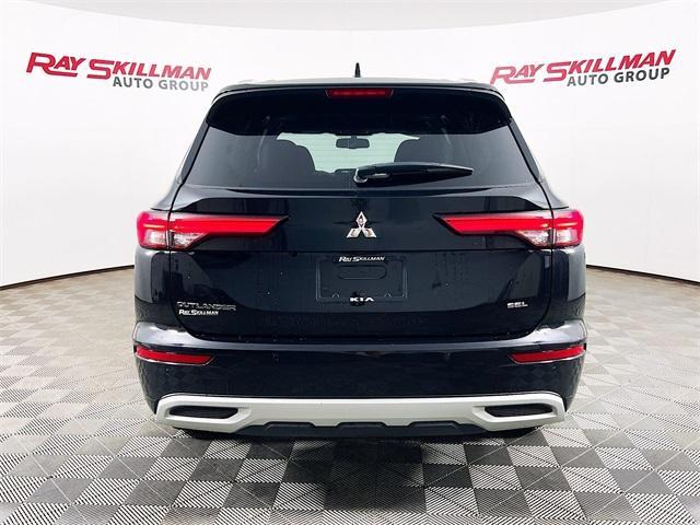 2022 mitsubishi outlander sel