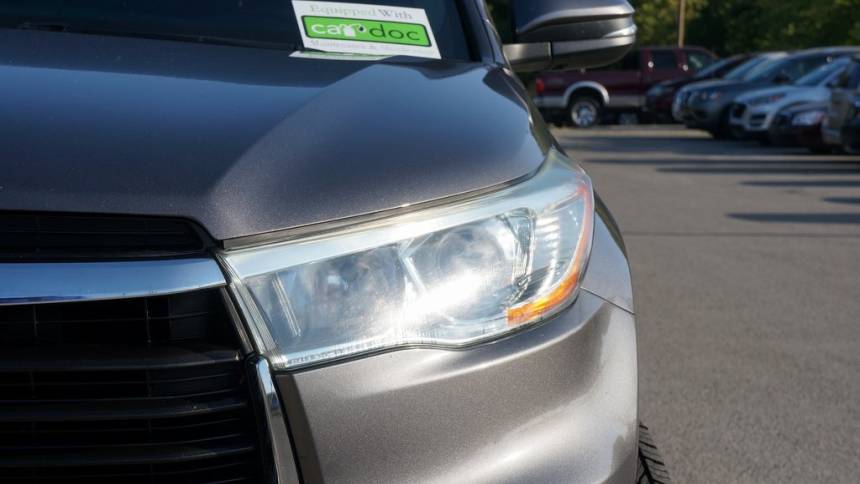 2015 toyota highlander limited